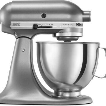 A KitchenAid Artisan Series Stand Mixer in silver.