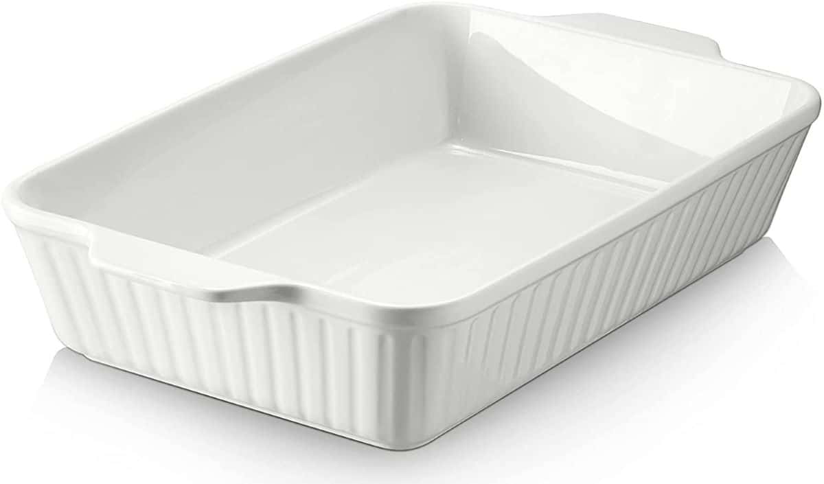 White lasagna pan.