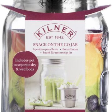 One Kilner 'Snack on the go' jar with the packaging.