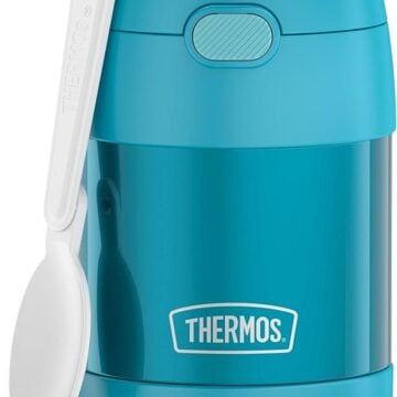 One teal colored Thermos Funtainer with a white plastic spoon leaning on the side of the container.